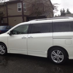 Checking out the 2013 Nissan Quest