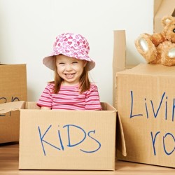 Family Move With Kids? 10 Tips From @TheRedPin for Tantrum-Free Transition #theredpin